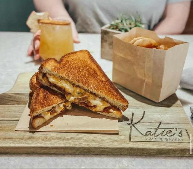 Pimento Grilled Cheese.