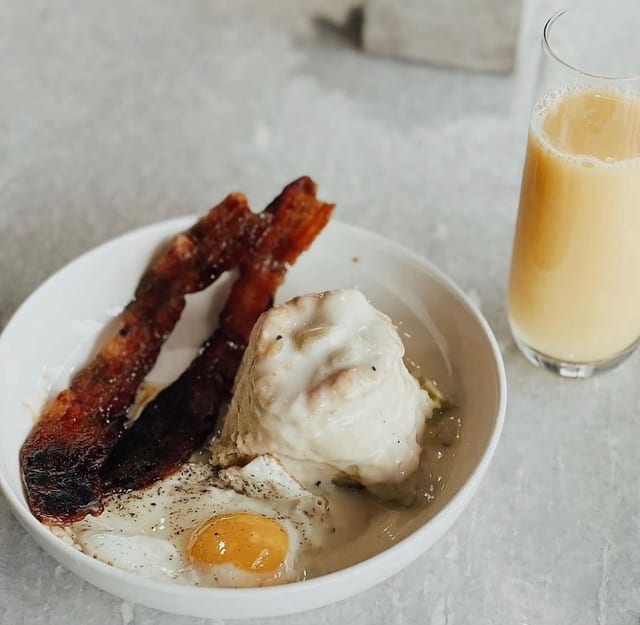 One Biscuit & Gravy.